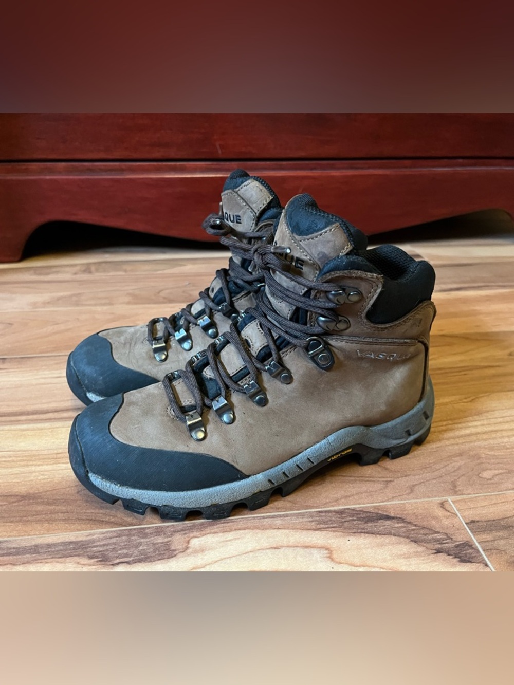 Vasque Leather Hiking boots Womens 7.5